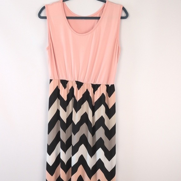 Unbranded Dresses & Skirts - Unbranded Women XL Maxi Dress Pink Black Chevron Sleeveless Stretch Casual